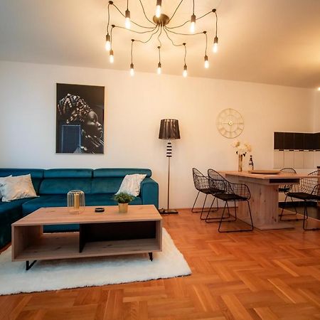 Apartamento Lux Stan Na Dan Požarevac Exterior foto
