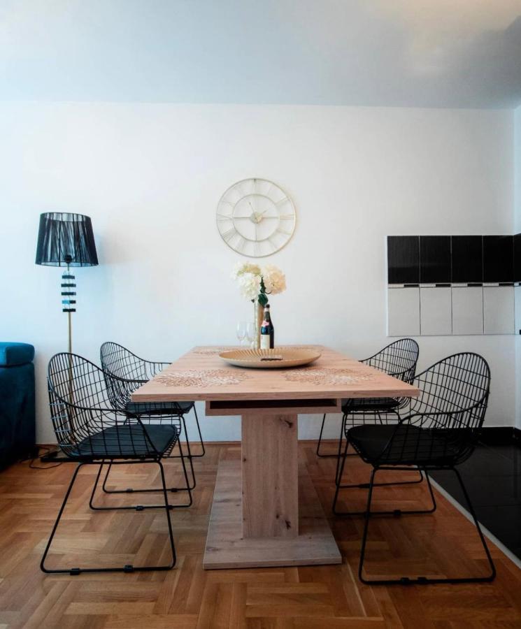 Apartamento Lux Stan Na Dan Požarevac Exterior foto