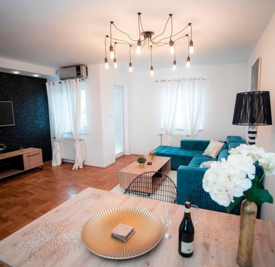 Apartamento Lux Stan Na Dan Požarevac Exterior foto